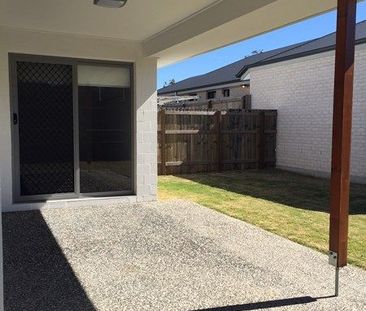 STYLISH & YOUNG WITH BUSH LAND OUTLOOK! - Photo 6