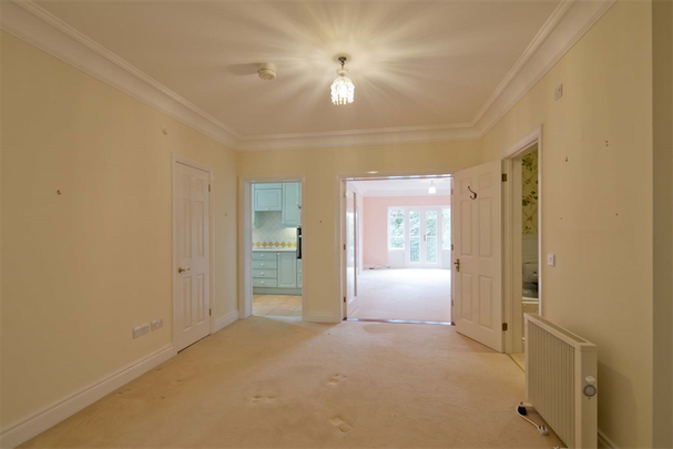 3 bedroom apartment to rent - Photo 1