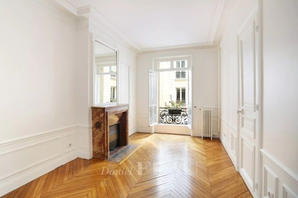 Appartement à louer à Paris 7Ème - Photo 1