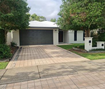 8 Grande Parade, Douglas QLD 4814 - House For Rent - $950 | Domain - Photo 2