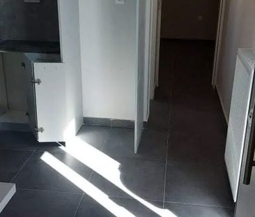 Studio/Γκαρσονιέρα για ενοικίαση Κυψέλη - Photo 3
