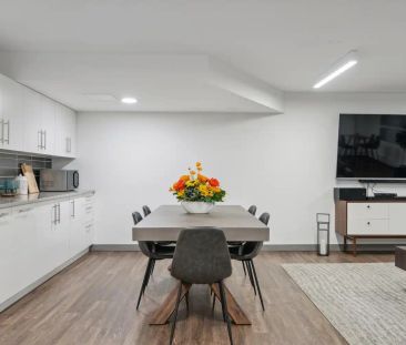 Premier Place — 2 Bedroom, 1 Bathroom - Photo 5