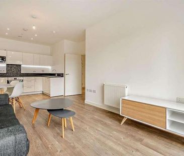 Kingfisher Heights, Royal Docks, E16 - Photo 3