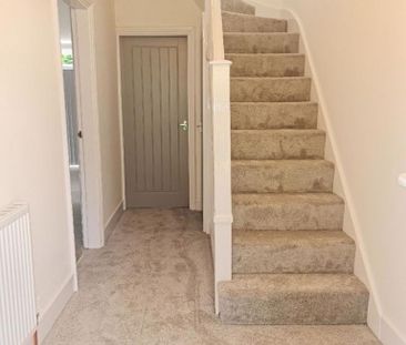 3 bedroom semi-detached house to rent - Photo 3