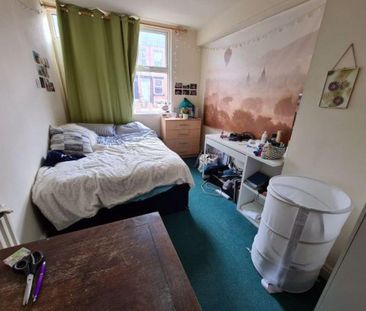 1 bedroom in a house share to rent - Photo 6