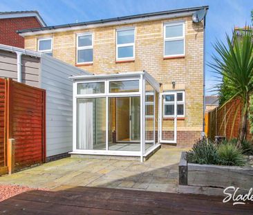 3 bedroom semi-detached house to rent - Photo 4