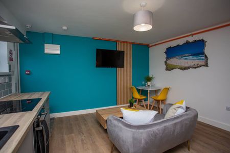 North Parade - Photo 3