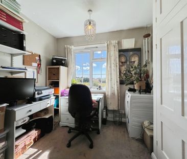 3 bedroom House To Let - Photo 5