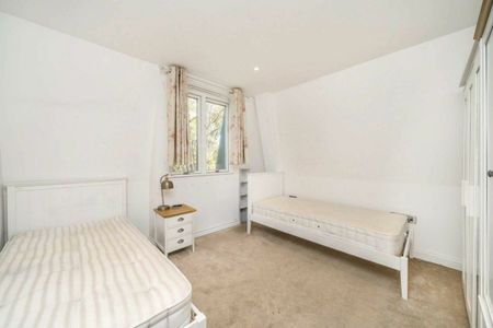 Ashchurch Grove, Shepherds Bush, W12 - Photo 4