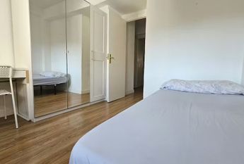 Calle de Gutierre de Cetina, Madrid, Community of Madrid 28017