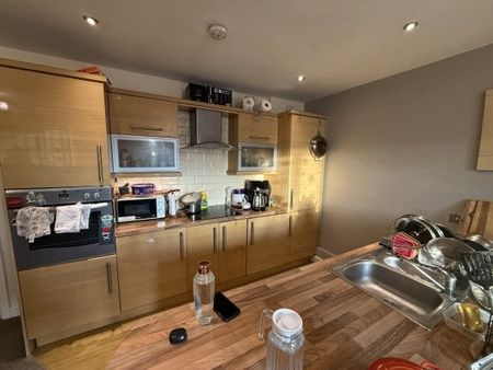 Wycliffe Court, Warrington, WA2 7JE - Photo 3