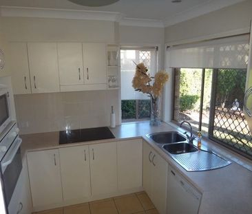 11/32 Tomkins Road, Riverhills QLD 4074 - Townhouse For Rent | Domain - Photo 5