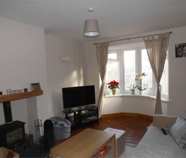 2 bedroom terraced house to rent - Photo 2