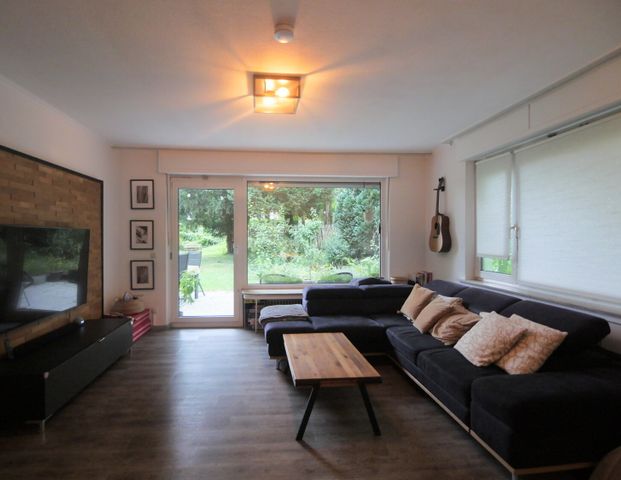 Traumhafte Souterrain-Wohnung mit 3 Zimmern und eigenem Garten! - Photo 1