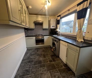 2 bedroom terraced house to rent - Photo 4