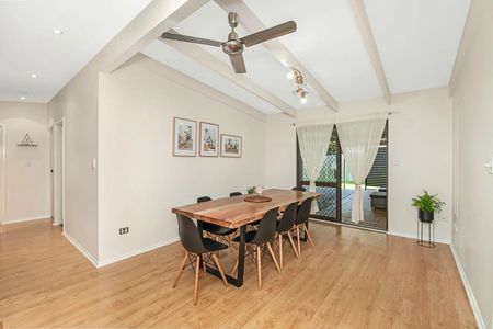 Spacious and Stylish Home For Family Living - Photo 2