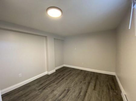 76 Durham St - Unit 6, 1 bed, 1 bath GET ONE MONTH FREE! - Photo 5