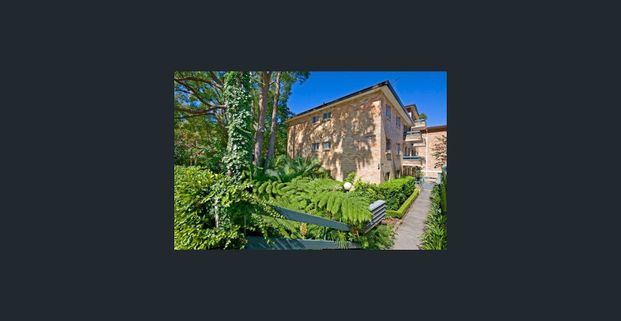 Private, Quiet and City Views - Photo 1