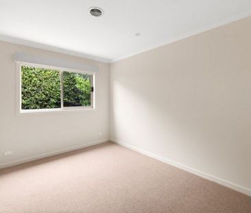 THREE BEDROOM HOME - Photo 4