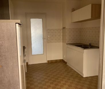 Location Appartement 2 pièces 62m² NICE 06200 - Photo 6