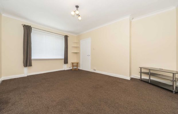 Price £995 pcm - Available Now - Unfurnished - Photo 1