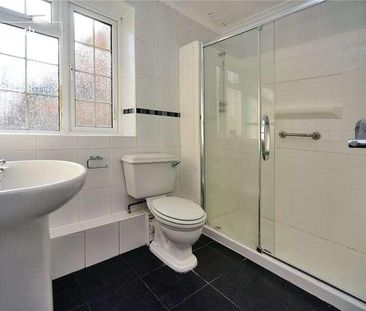 Tabor Court, High Street, Cheam Village, Sutton, SM3 - Photo 2