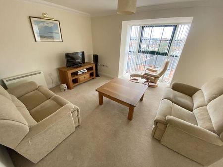 2 bedroom apartment to rent - Photo 4