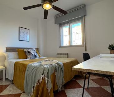 Calle de los Andaluces, Madrid, Community of Madrid 28038 - Photo 5