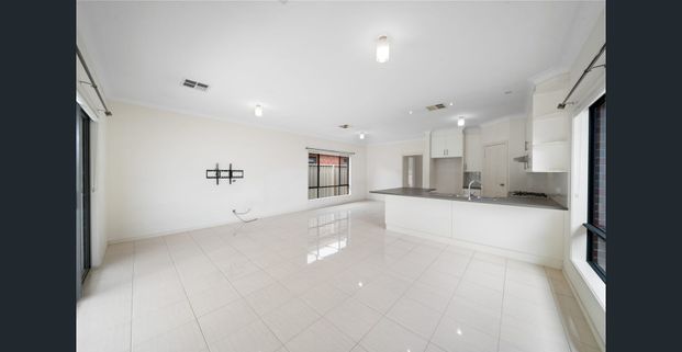 NEAT 2-LIVING, 3-BEDROOM HOME IN MARLESTON - Photo 1