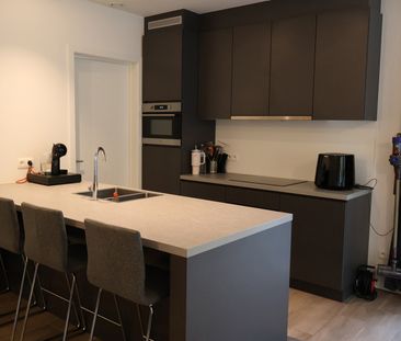 Gelijkvloers appartement met terras, carport en berging. - Photo 6