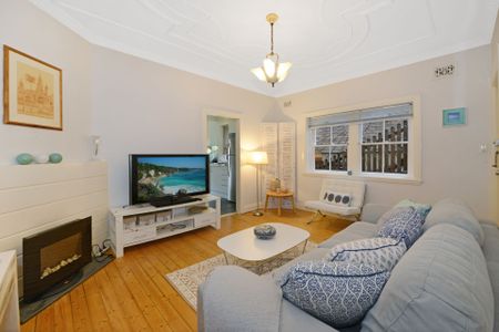 Private and Leafy Lower Duplex in Quiet Street - Photo 5