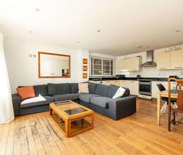 Carre Mews, London, SE5 - Photo 2