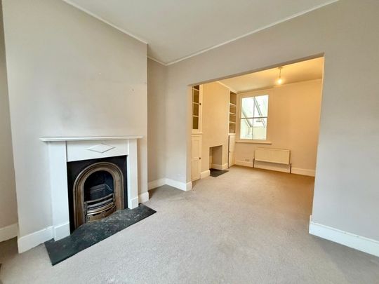 Franklin Street, Exeter - Photo 1