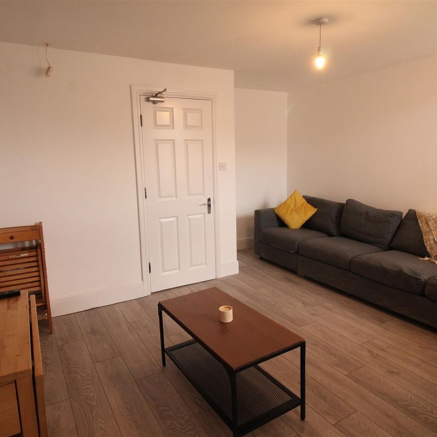 Helmsley Road, Sandyford - Photo 1