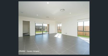 Size Does Matter - Photo 2