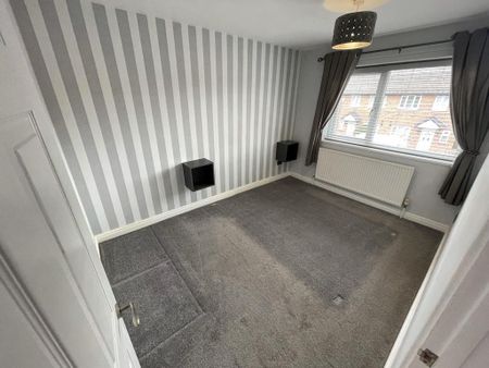 3 bedroom terraced house to rent - Photo 5
