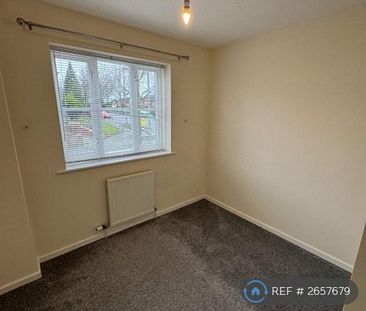 3 bedroom semi-detached house to rent - Photo 6