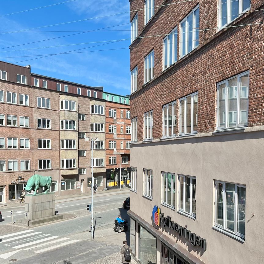 Lys lejlighed i Aalborgs gågade med moderne faciliteter - Foto 1