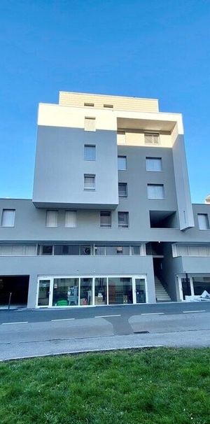 A saisir ! Spacieux studio proche du centre-ville de Sierre ! - Foto 1