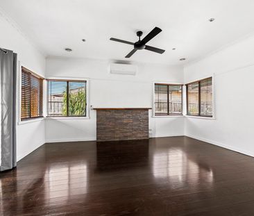 16 Shanley Street, Pascoe Vale VIC 3044 - Photo 2