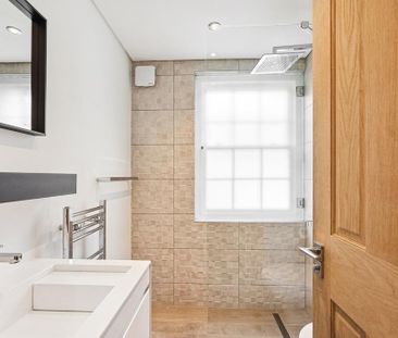 3 bedroom terraced house to rent - Photo 2