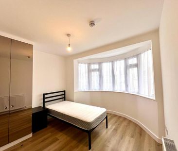 7 bedroom semi-detached house to rent - Photo 2