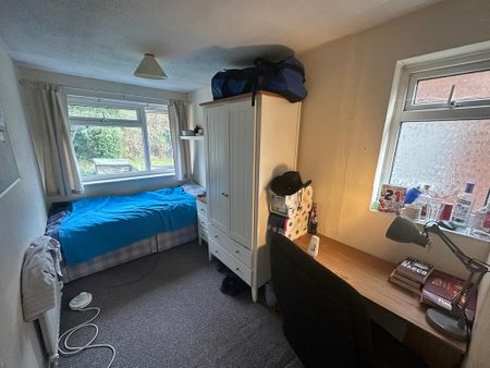 3 bedroom semi-detached house to rent - Photo 4