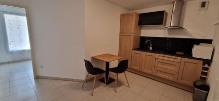 Location Appartement 3 pièces 43m² - Photo 3