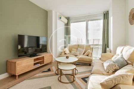 4 bedroom luxury Apartment for rent in Ciudad Lineal, Spain - Photo 2