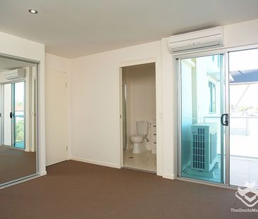 Available Now! 3 Bed 2 Bath 2 Parking - Lifestyle & Convenience at ... - Photo 4