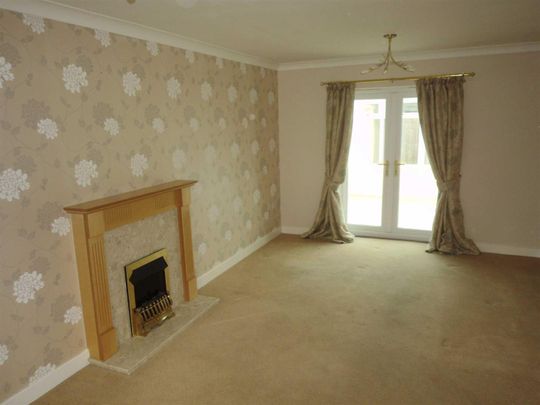 Merlin Road, Calne, SN11 - Photo 1