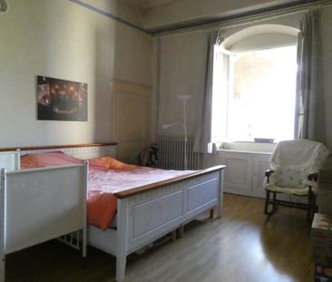 Location Appartement 4 pièces 159m² BELLEY 01300 - Photo 2