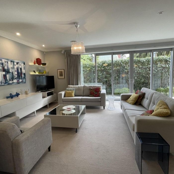 A modern family home with space for all - Photo 1