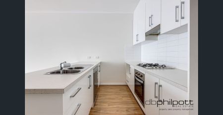 FRESHLY UPDATED TOWNHOUSE IN THE HEART OF MAWSON LAKES - Photo 4